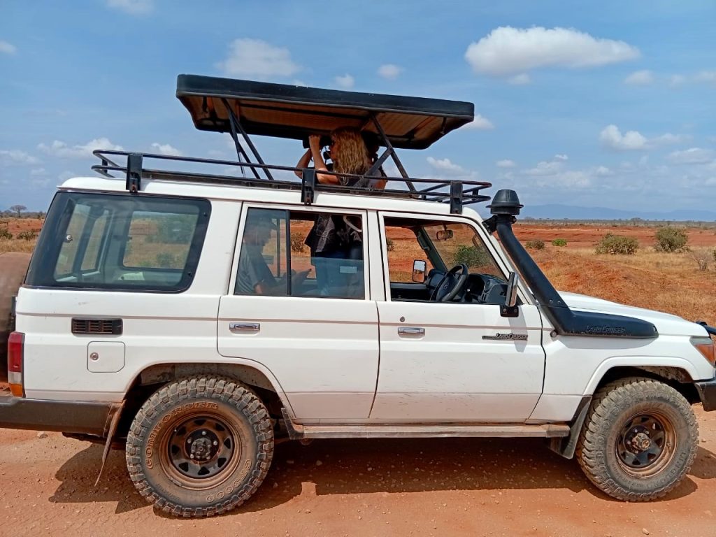 Toyota-Land-Cruiser-LX-Hardtop-with-Popup-Roof-for-East-African-Road-trip-safari