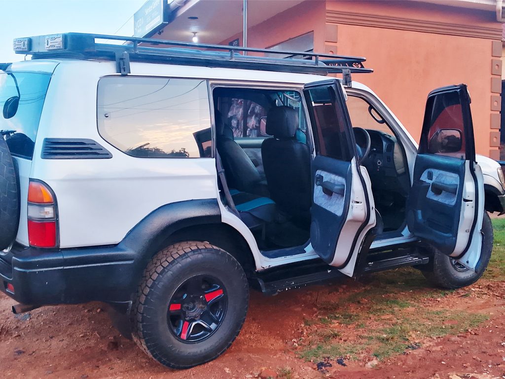 Why-Opt-for-a-Land-Cruiser-Prado-TX-TZ
