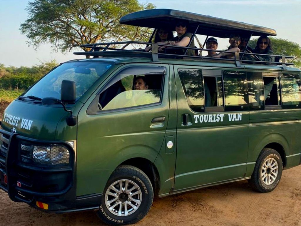 Why-Opt-for-the-Safari-Van-Toyota-Hiace-for-Your-Uganda-Safari